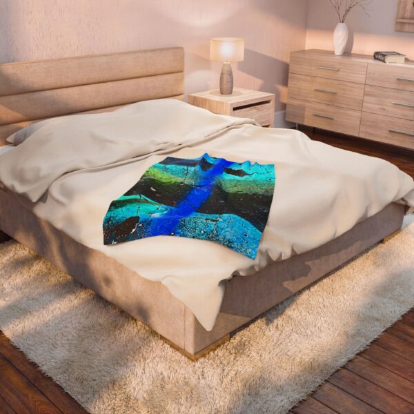 2813665467138342171_2048.jpeg Visions in Three II – Velveteen Plush Art Throw by Roger L. Crique | Shelterhut
