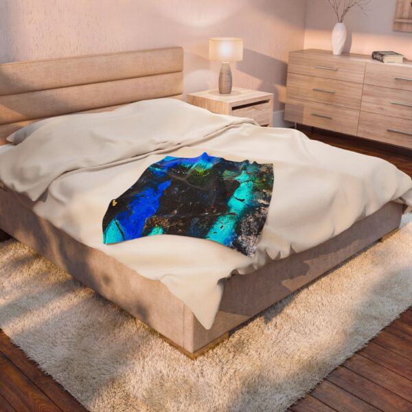 7998238823956226525_2048.jpeg Visions in Three I – Velveteen Plush Art Throw by Roger L. Crique | Shelterhut